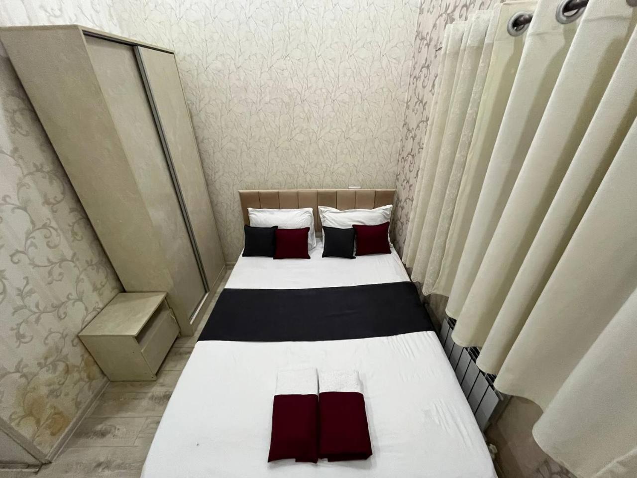 Fenix Hotel Tasjkent Exteriör bild