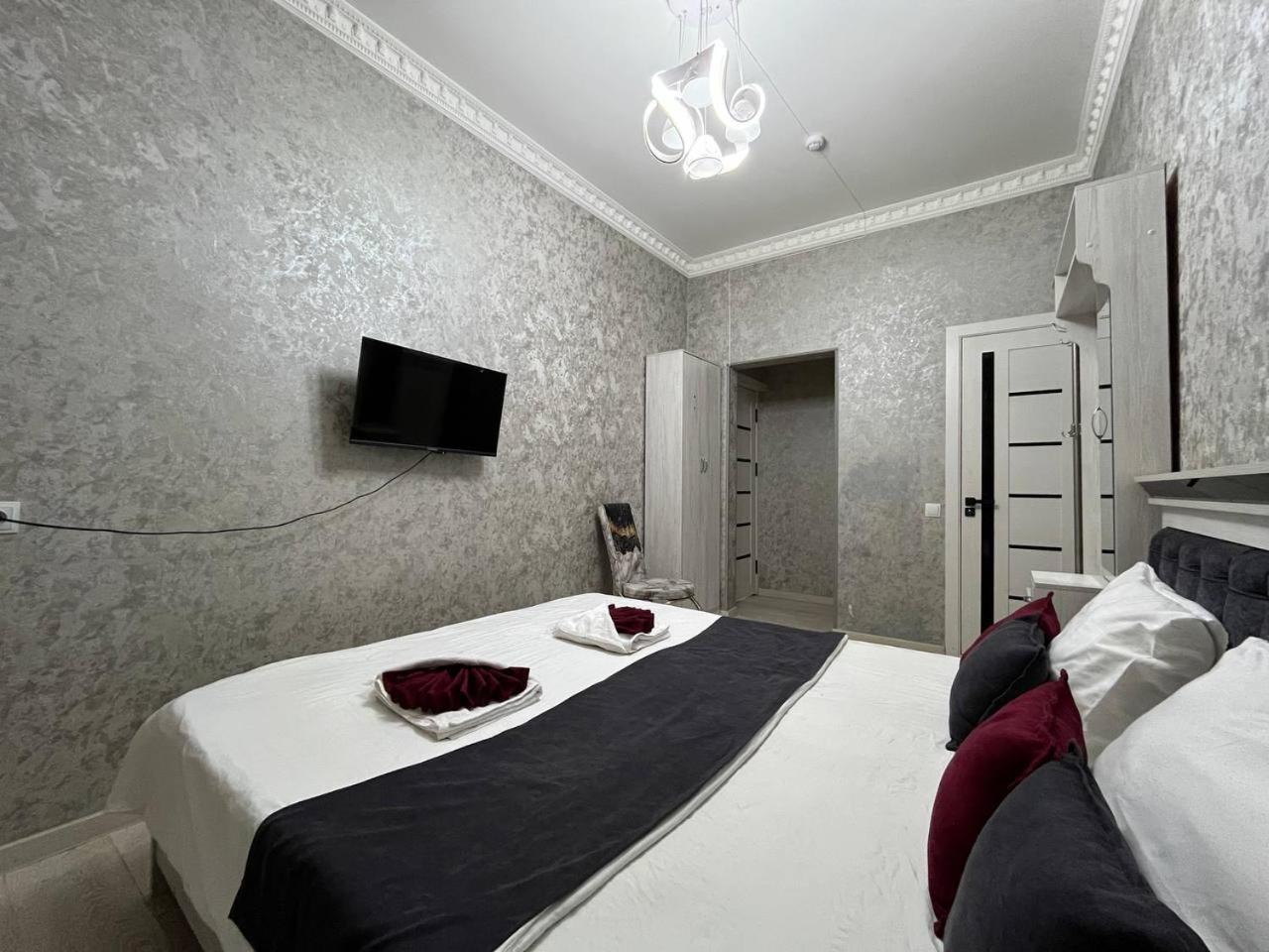 Fenix Hotel Tasjkent Exteriör bild